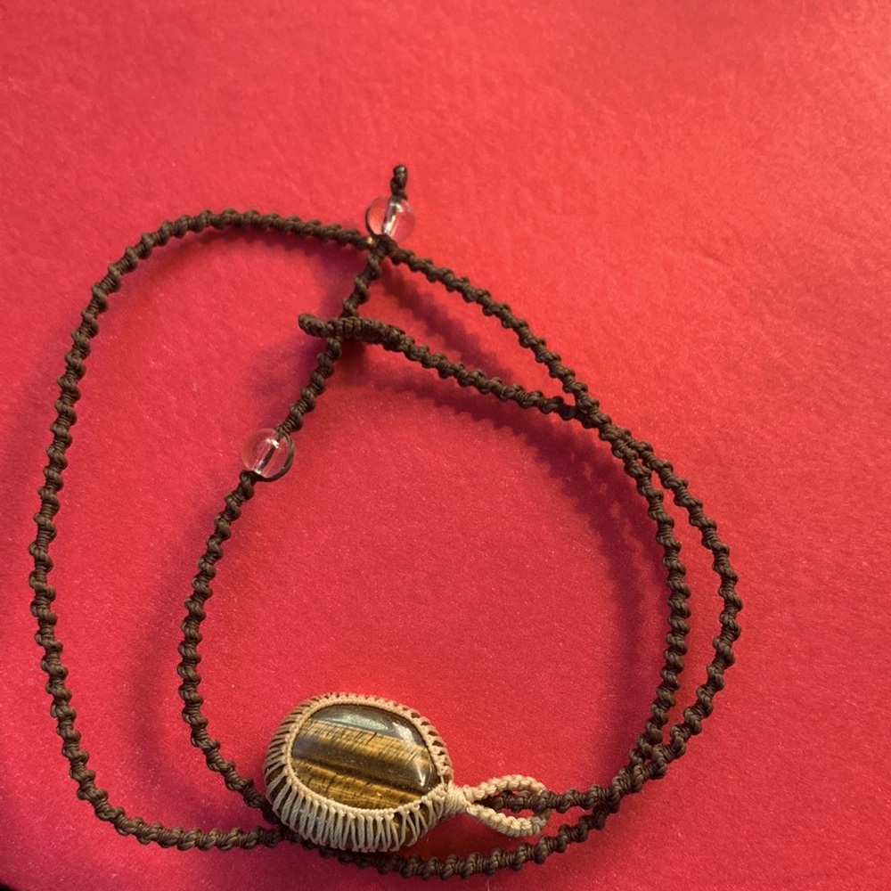 Vintage Handmade Necklace with Natural Tiger Eye Stone - Picture 4 of 4